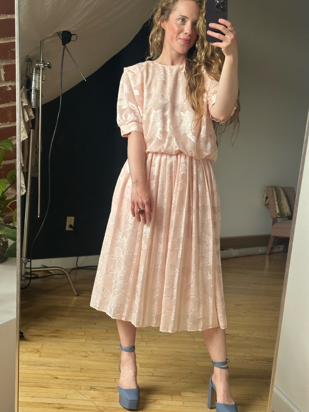 Vintage Women's Blush Pink Floral Midi Dress - Picture 2 of 11